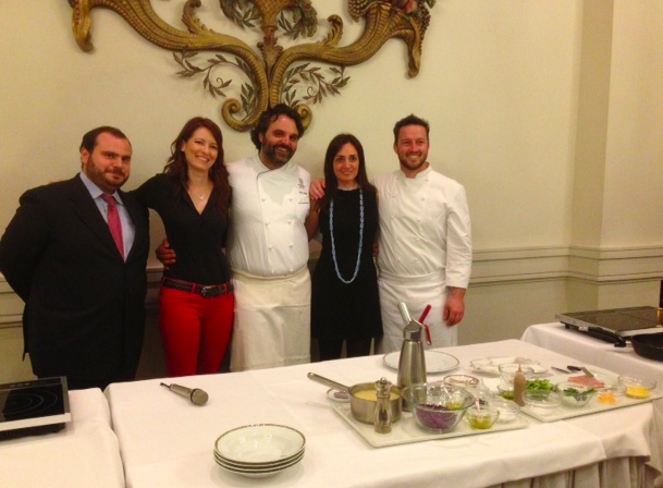 Gli chef Marco Stabile e Andrea Mattei con il marchese Gondi e le organizzatrici dell'Imaf Chef Cup