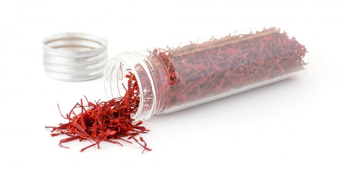 miasa_saffron_longthreads_openmagnum_wide-1920x960