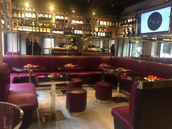 Un tocco di Russia a Firenze: il bistrot Fëdor in piazza della Signoria (ph. Il Forchettiere)