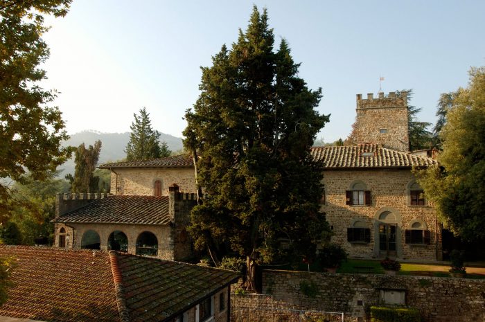 8-Castello-di-Querceto-esterni