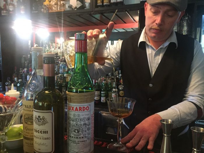 Mauro Uva, dal triveneto ecco il bartender che corteggia… grappa e licheni