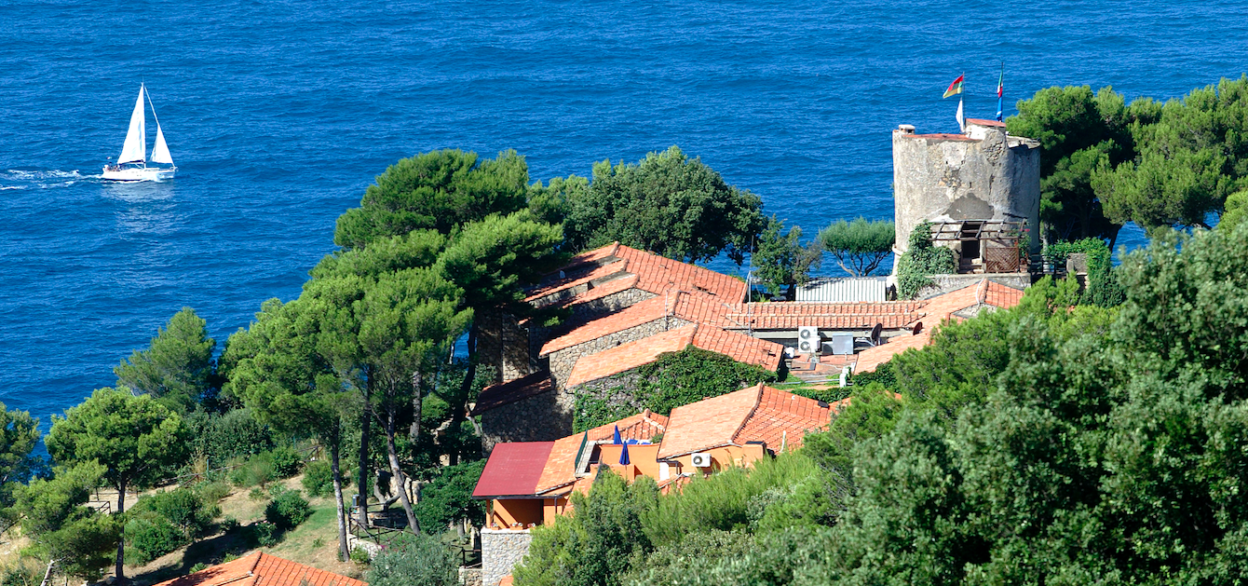 hotel torre di cala piccola