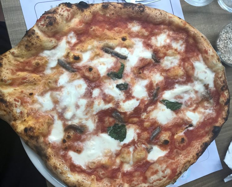 Pizza, cozze & babà