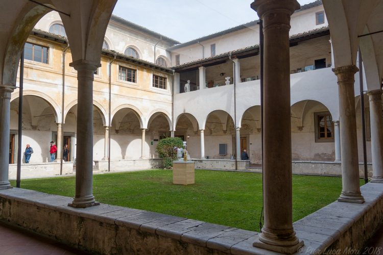 chiostro sant'agostino Stelle di Pietrasanta