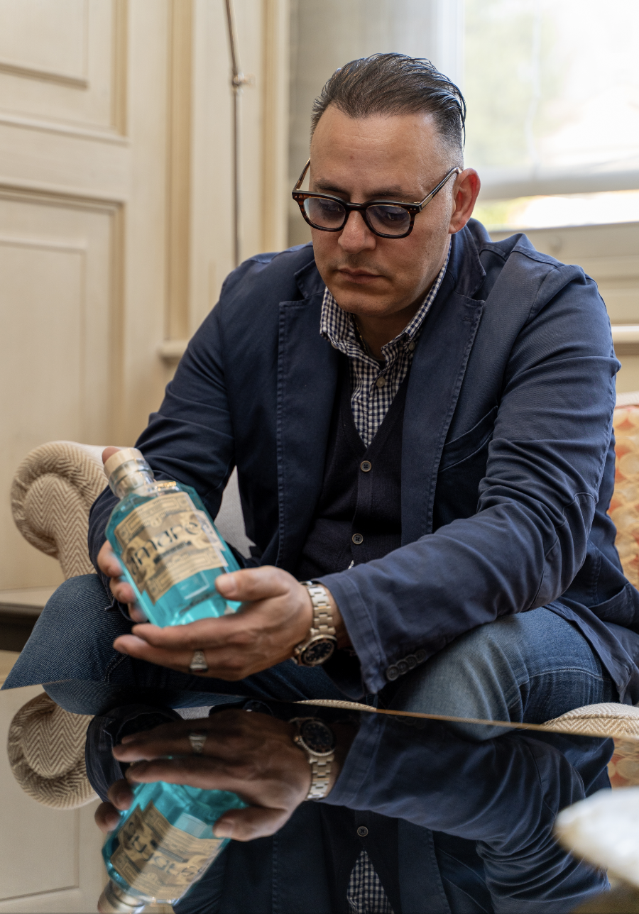 Fabio Elettrico liquore Amarea (ph. Michele Tamasco)