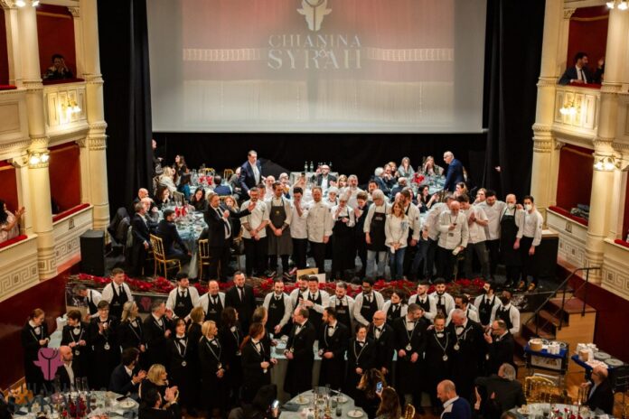 cortona & syrah 2022