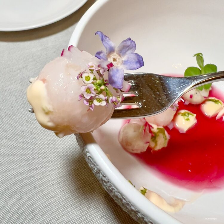 la sfera di gambero di Alessandro Ferrarini (Franco Mare, Versilia, 1 stella Michelin)