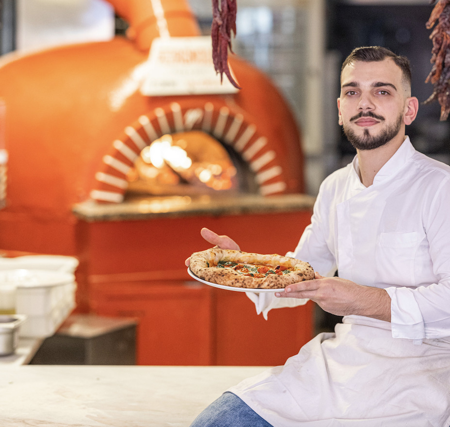 il pizzaiolo Antonio Cappadocia