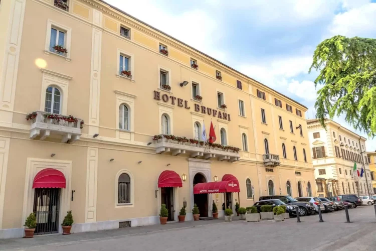 La facciata del Sina Brufani Hotel di Perugia