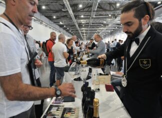 Èno Florence Wine Excellence, Firenze alza il calice (e guarda al mercato)