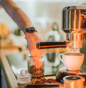 Prodotti da caffetteria: la nuova generazione di elettrodomestici che sta conquistando gli italiani